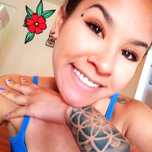 Meet the Posher - Picture 1 of 4